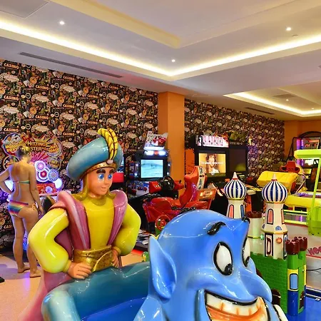 Azura Deluxe & - Ultra Hotel